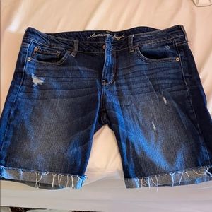 American Eagle Bermuda Shorts